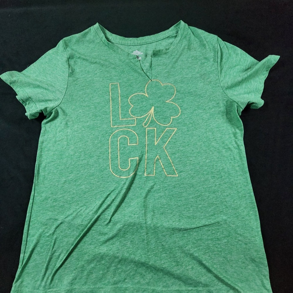 St. Patrick's‎ Day Luck Green Short Sleeve T-Shirt Women's M (8-10)